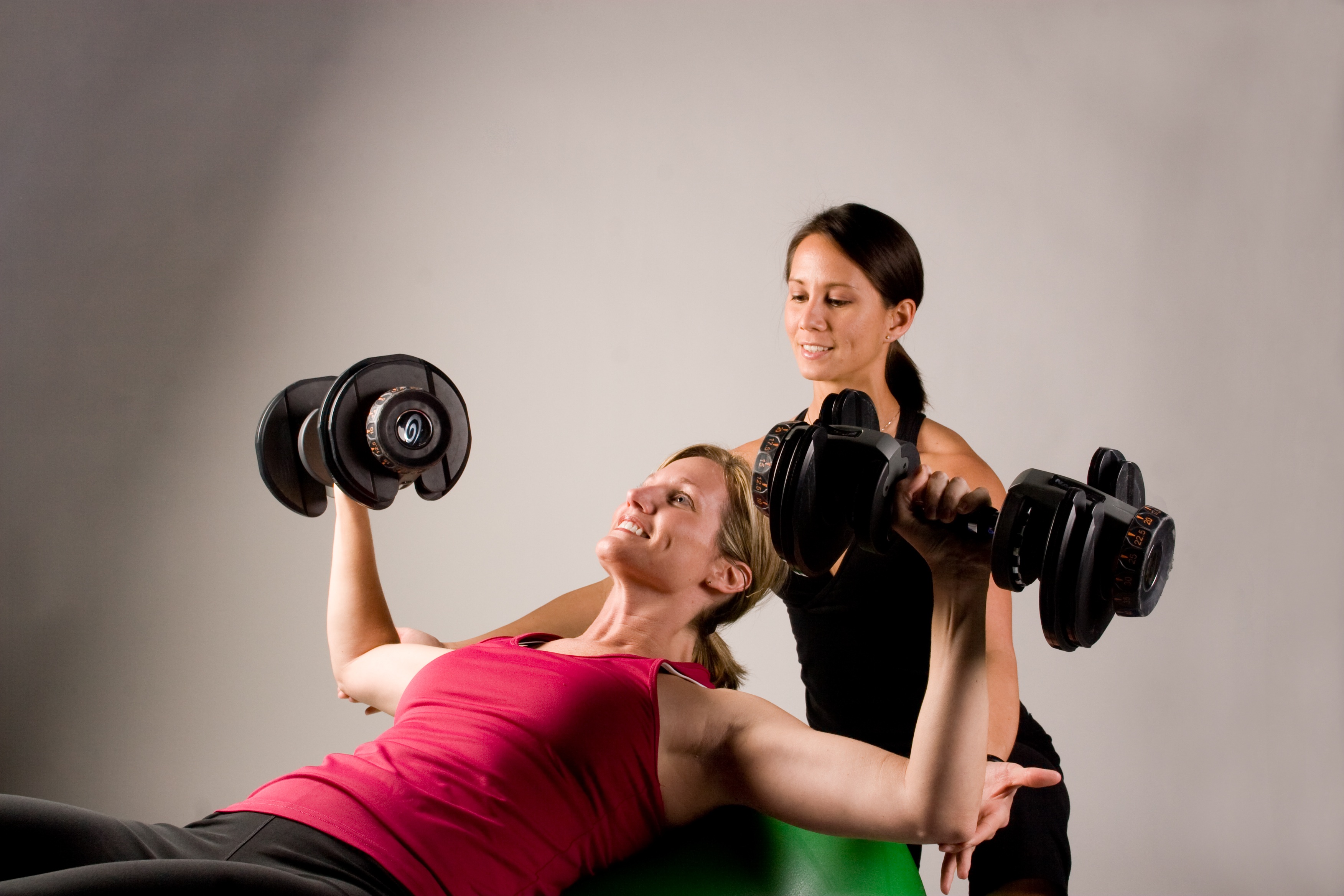 How A Personal Trainer Will Accelerate Your Fitness ...